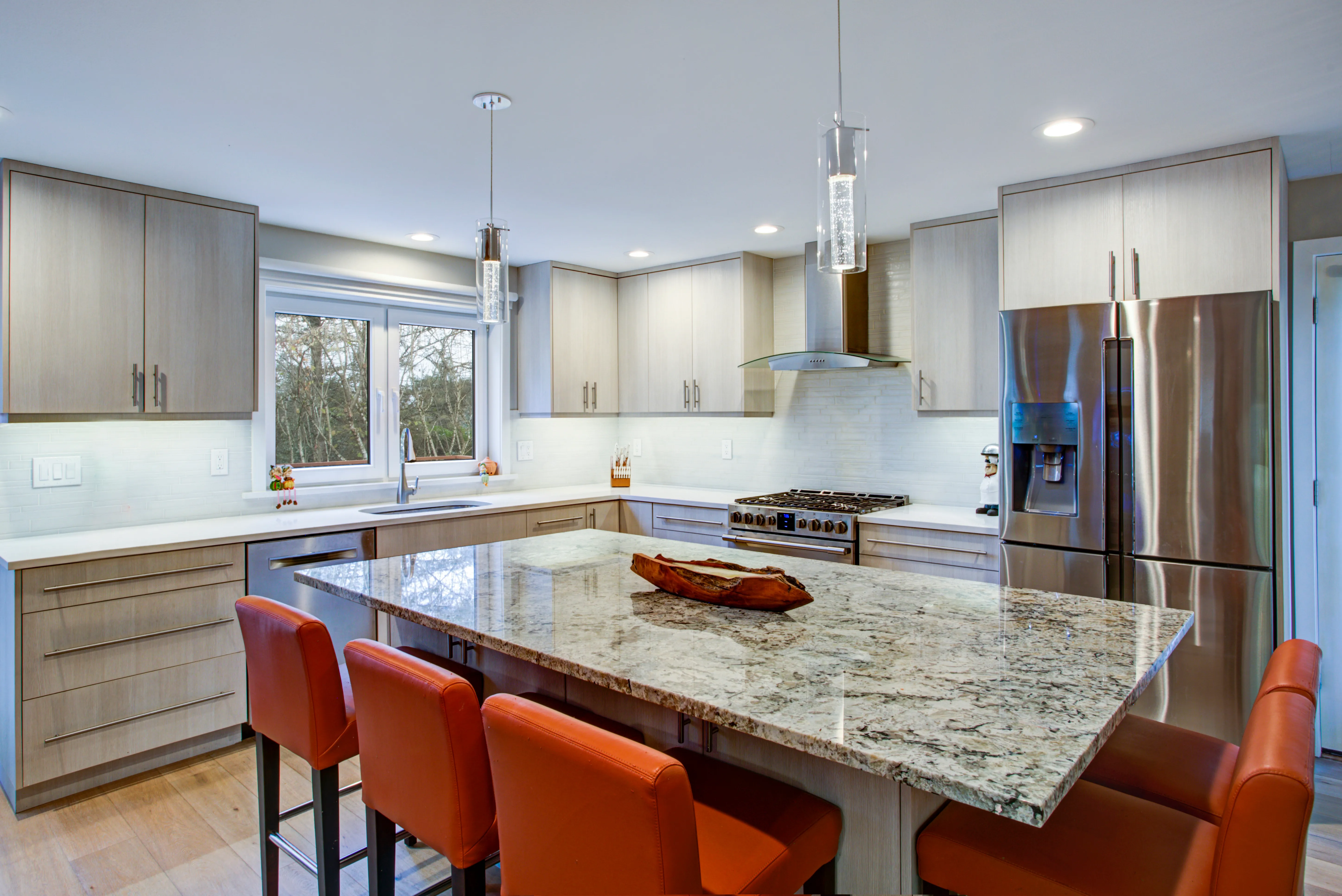 customized Kitchen Contractors